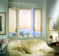 Freehanging Pleated Blinds